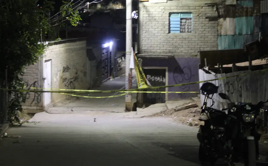 Área acordonada por feminicidio en Huautla