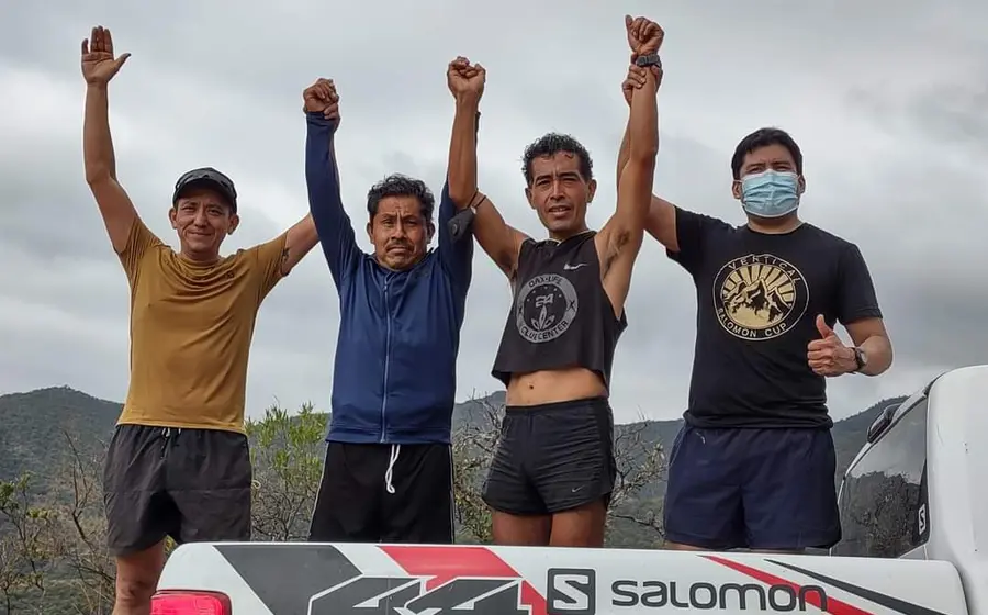 competidores-de-la-carrera-vertical