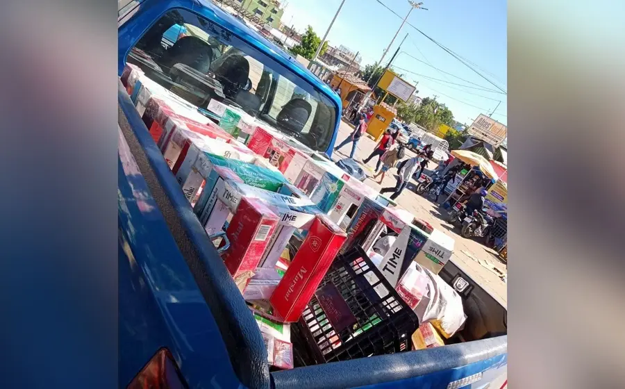Camioneta con cigarros