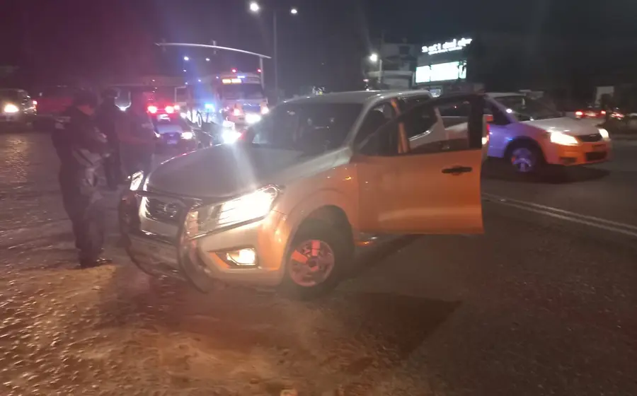 camioneta-accidente-policias