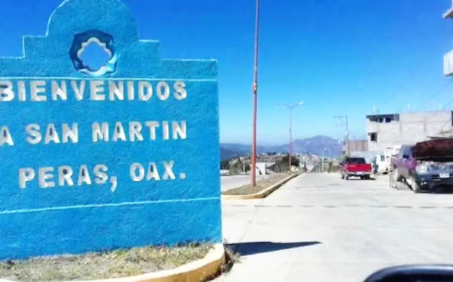 detienen-a-autoridades-de-san-martin-peras-al-invadir-terrenos 