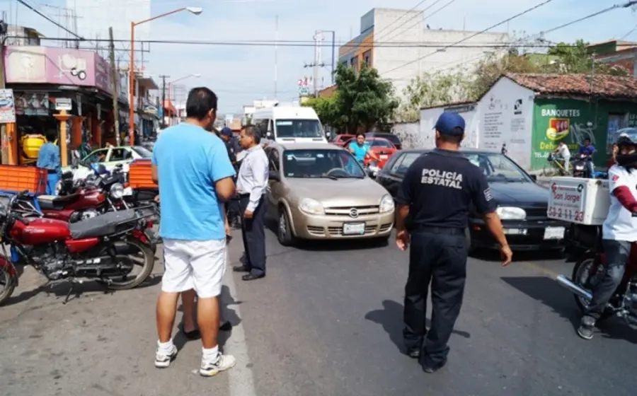 calle-accidente-policia