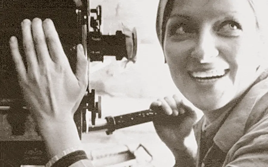 mujer-cineasta-camara