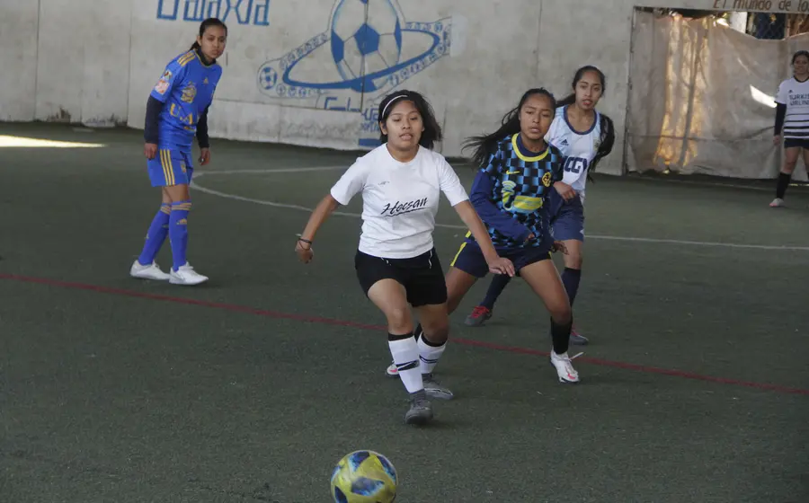 jugadora-de-futbol