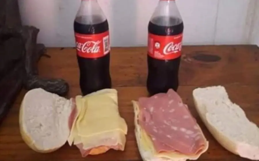 Tortas y refrescos. 