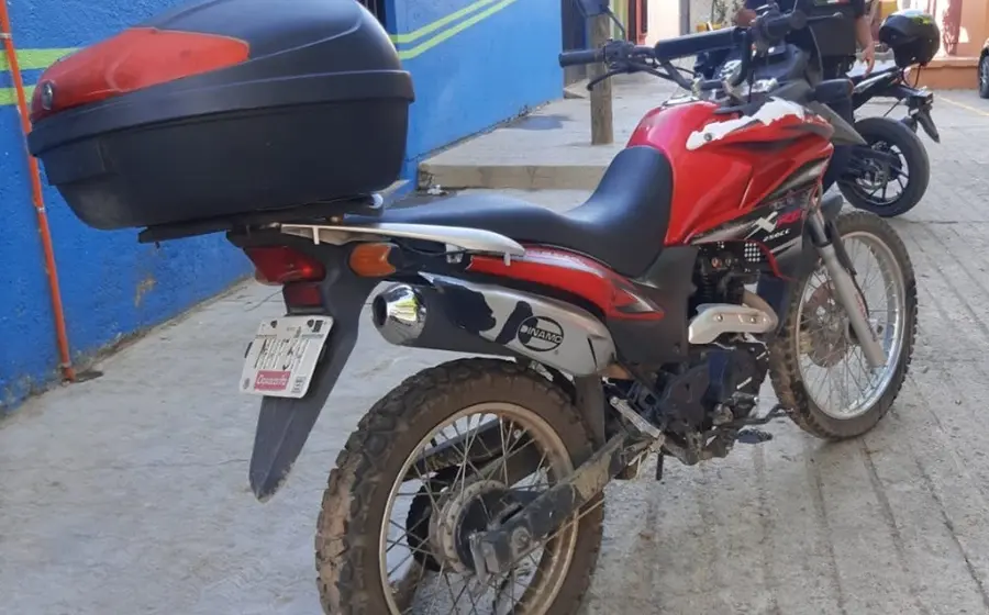 moto-estacionada