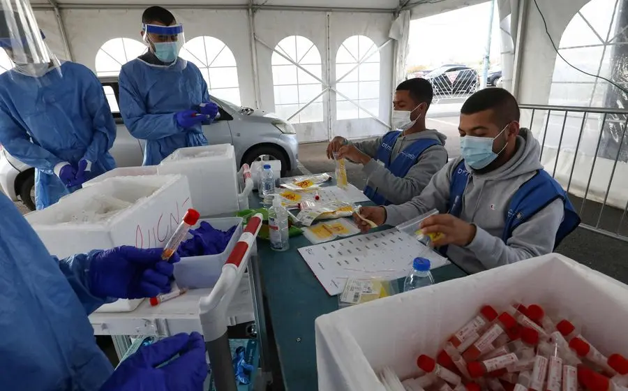 Existe preocupación en los médicos por si la mezcla de ambos virus pudiera provocar una enfermedad de mayor gravedad.