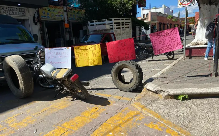 carteles-llantas-planton