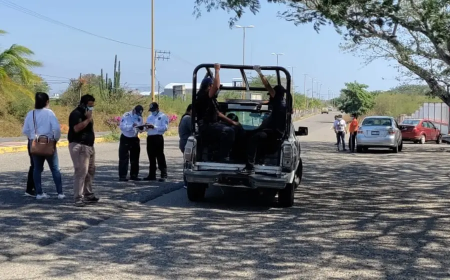 policias-en-patrulla-en-ixtepec