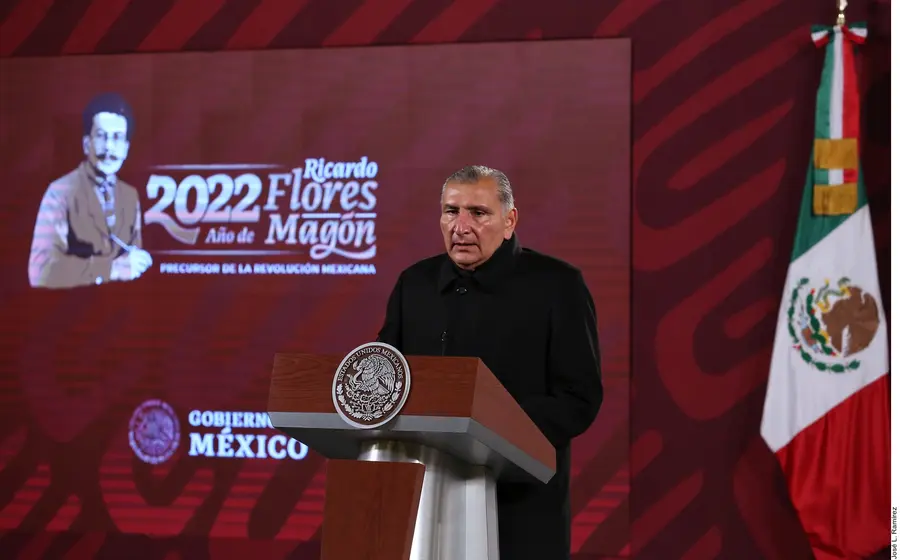 Adán Augusto en conferencia de prensa