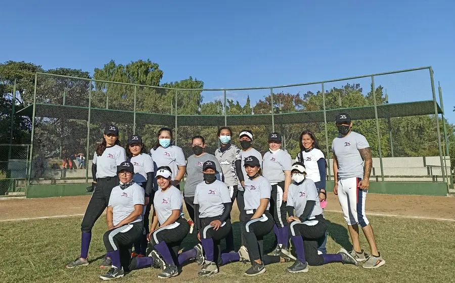 equipo-mujeres-softbol