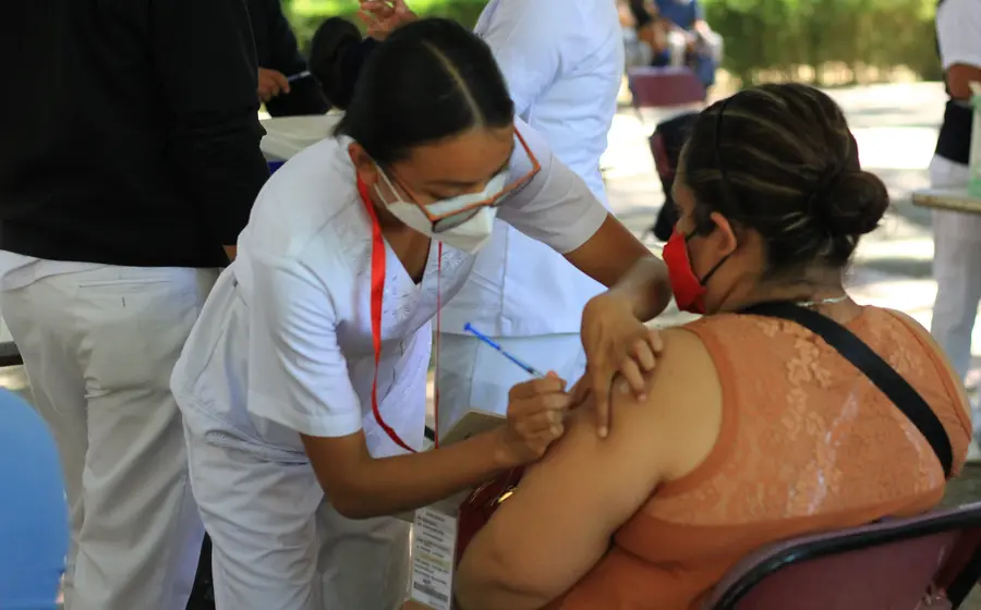 Vacunación COVID a docentes
