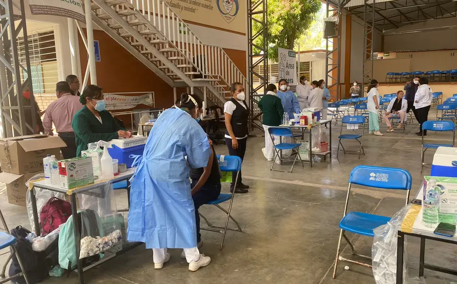 vacunacion-enfermeras-huajuapan