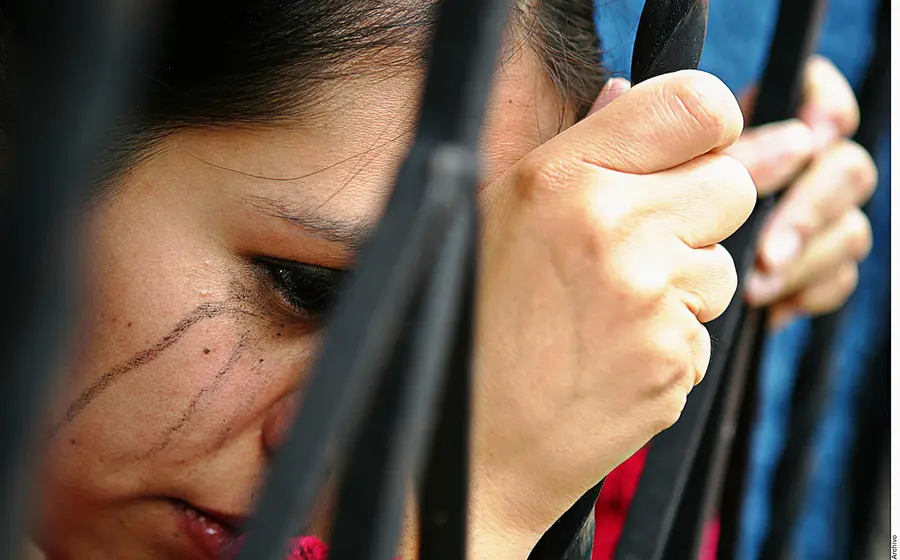 mujer-victima-encierro