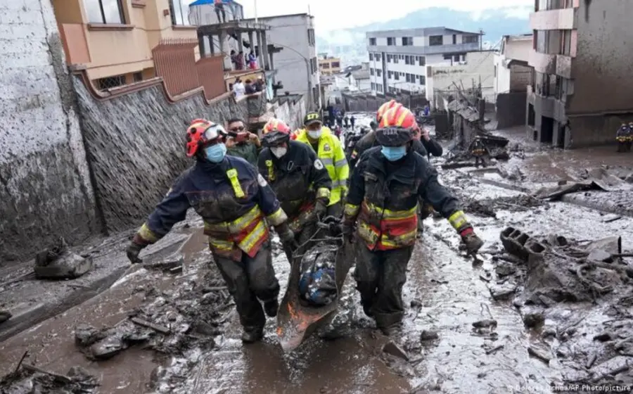 rescatistas_en_quito