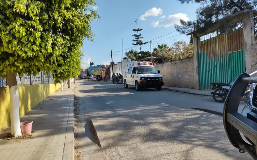 ambulancia-y-elementos-de-seguridad