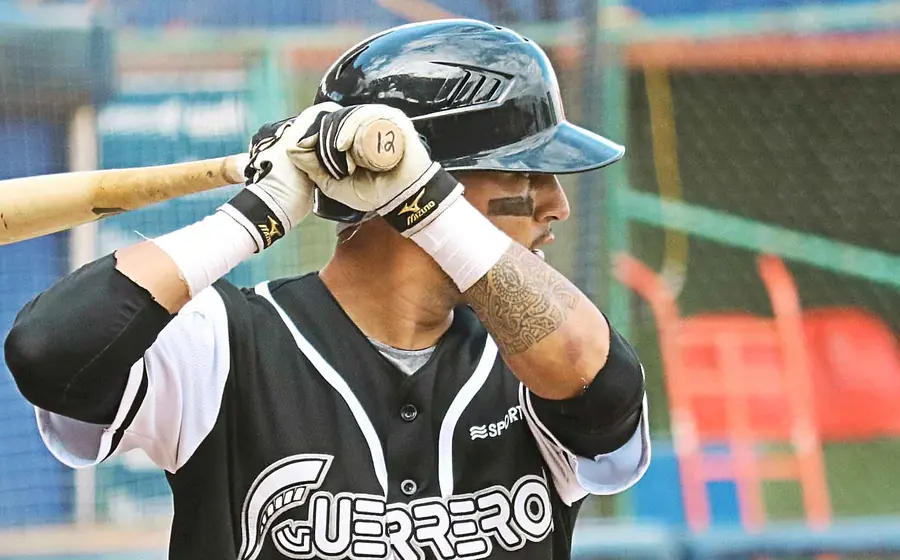 bateador-beisbol 
