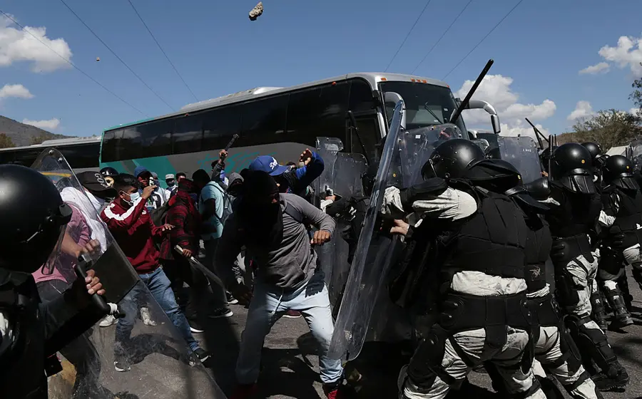 enfrentamiento_normalistas