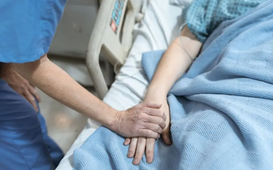 persona_hospitalizada 