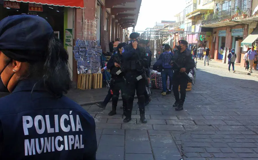 policias-en-operativo-contra-abulantes-oaxaca