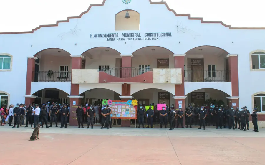 comuneros-protestan-por-conflicto-agrario-tonameca 