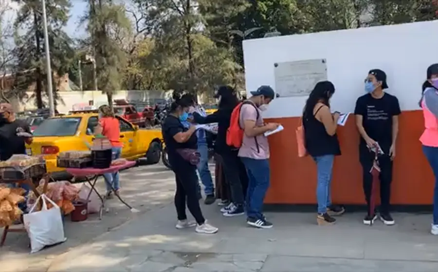 personas-formadas-para-vacunarse