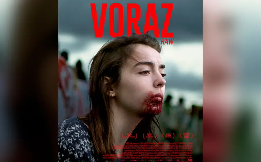 mujer-con-sangre-en-la-boca