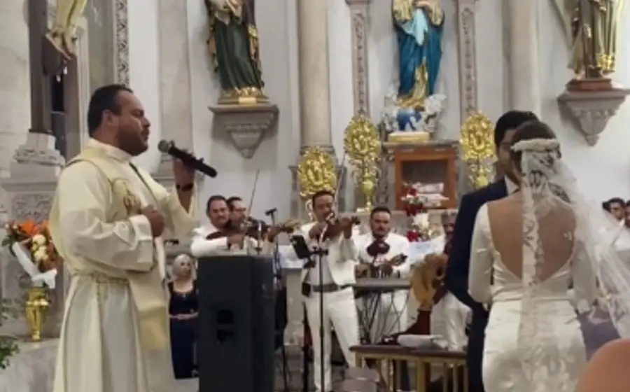 Entona canción romántica