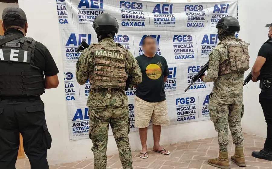agente_detenido