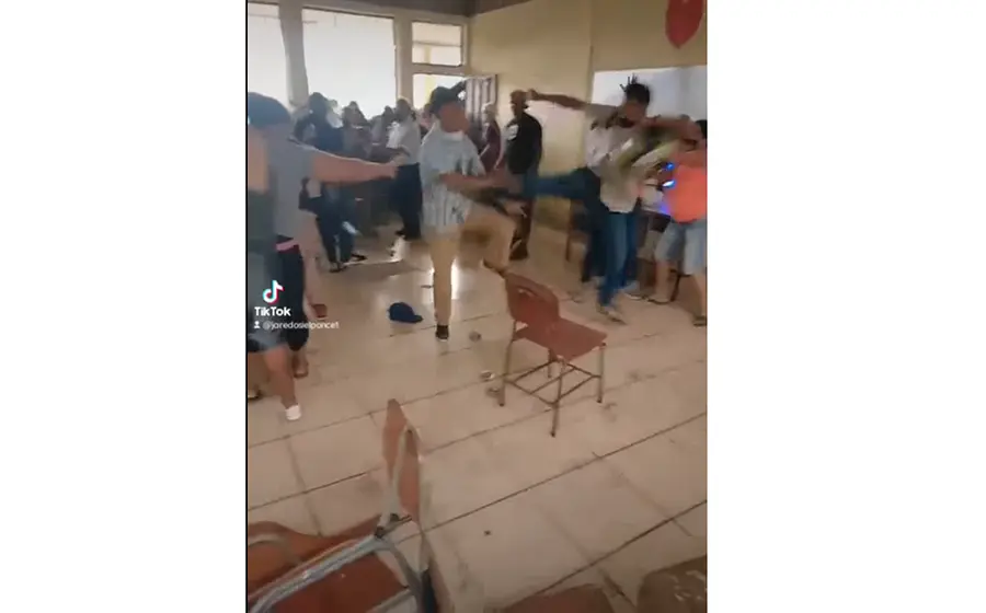 Riña