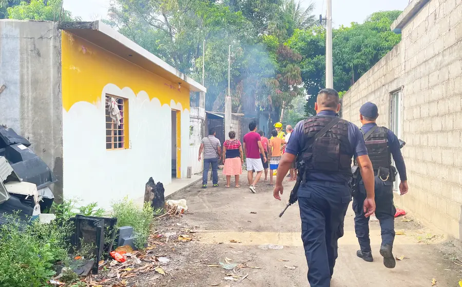 policias
