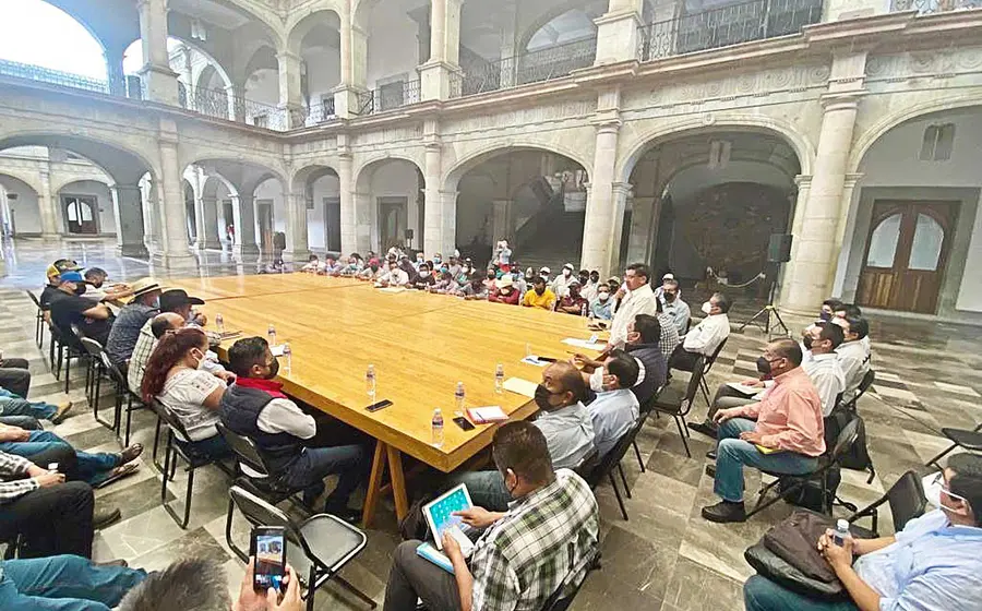 mesa-de-dialogo 