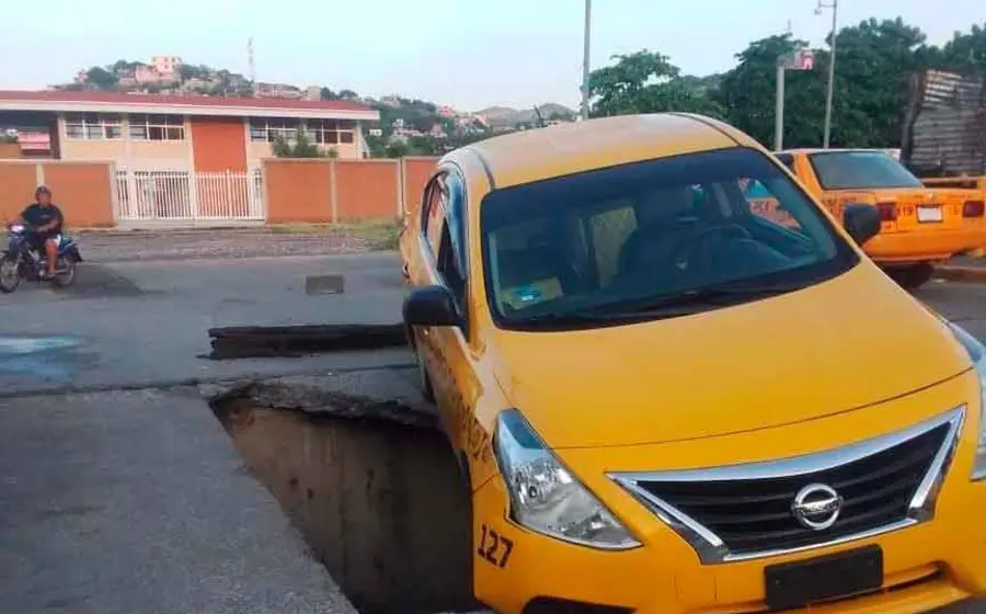 taxi-socavon 