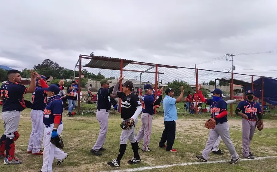 juego-de-beisbol 