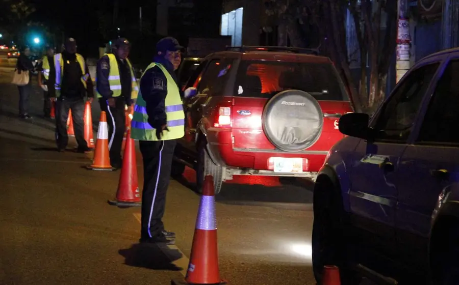 Policías
