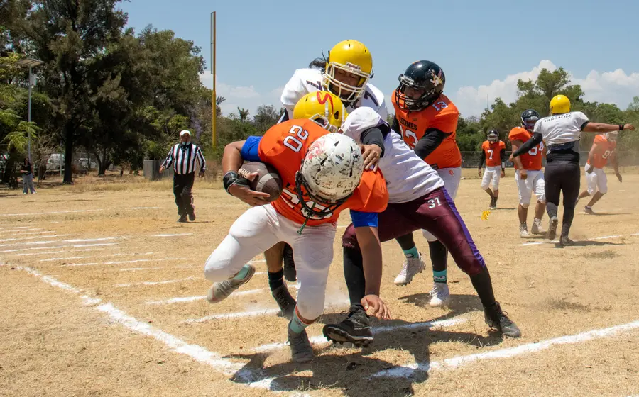 jugadores_de_futbol_americano