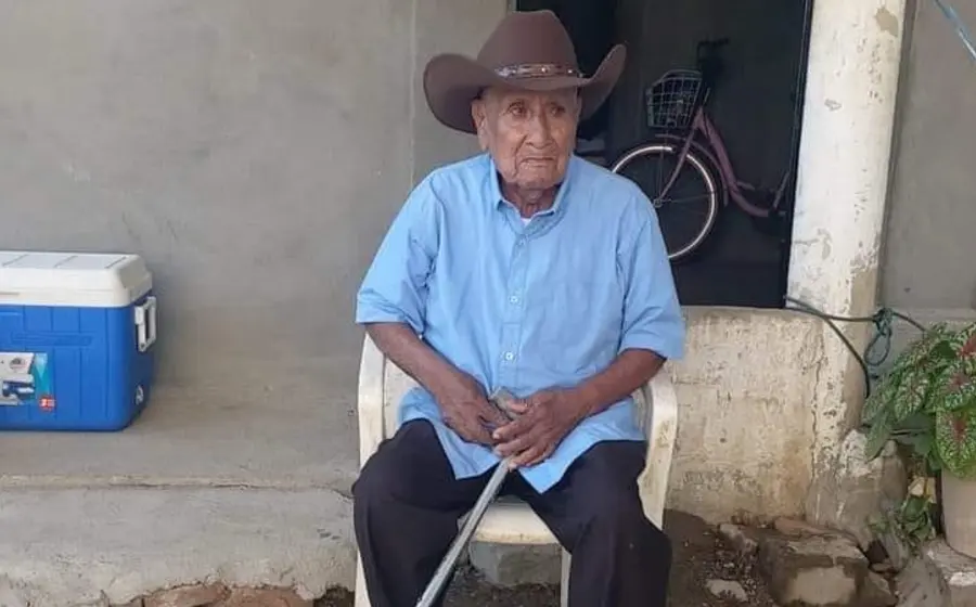 abuelito-maltratado 