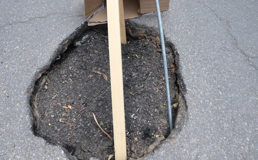 bache_en_calle_emilio_carranza