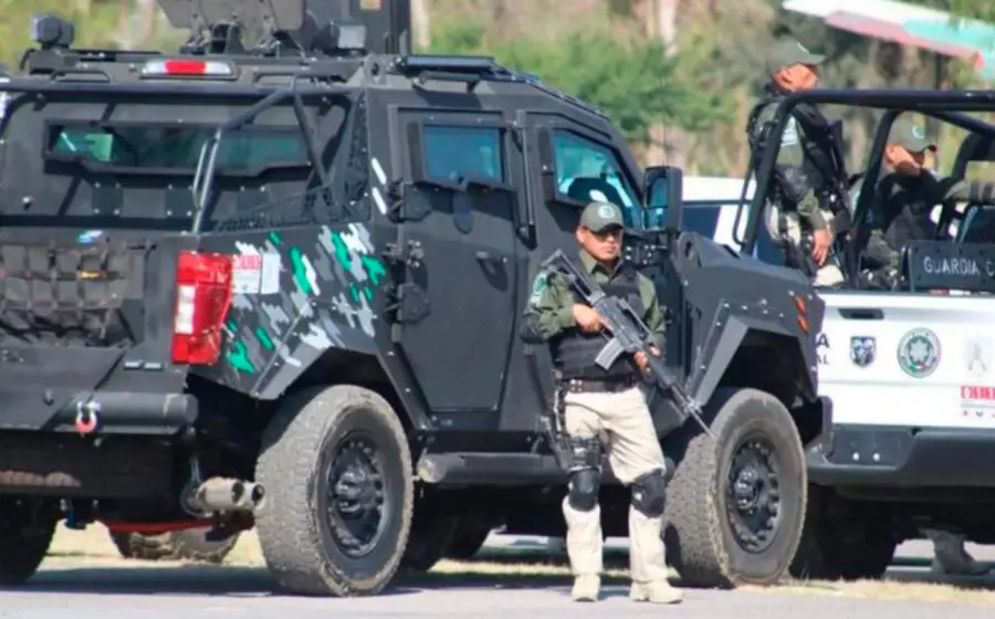 militares 