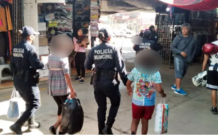 Deambulaban en el mercado