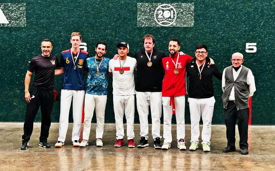 Mauricio López Mestas, en pódium del nacional selectivo en la CDMX.