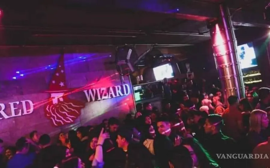 Bar Green Witch