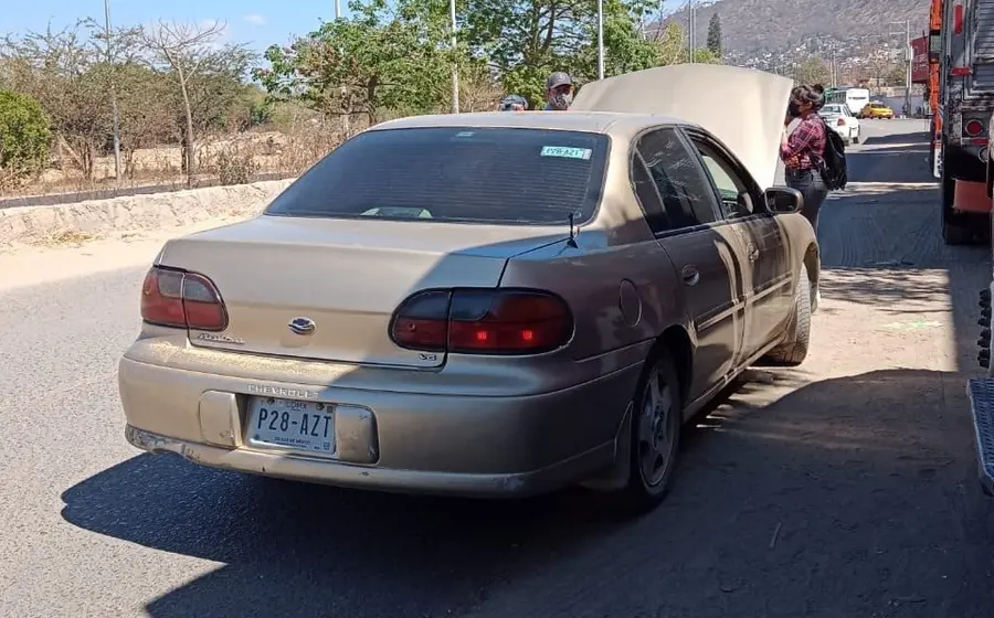 auto-con-placas-robadas