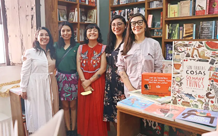 mujeres-en-libreria 
