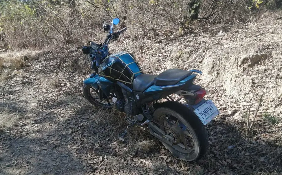 moto-abandonada 