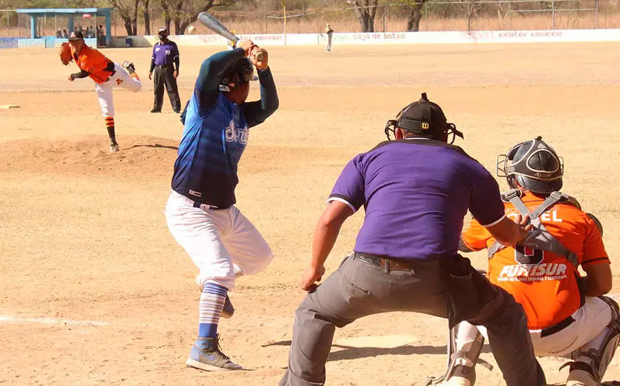 partido-de-beisbol 
