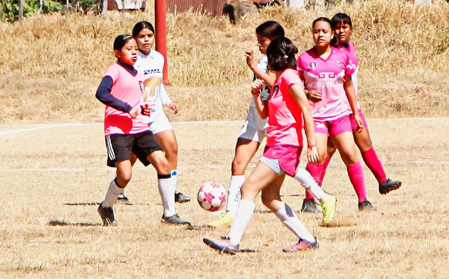 partido-femenil-futbol 