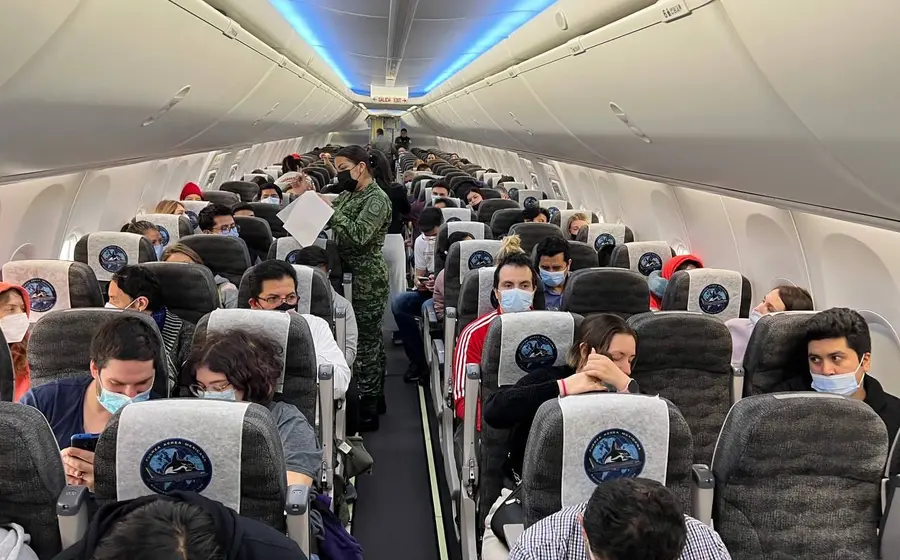pasajeros-a-bordo-de-avion 