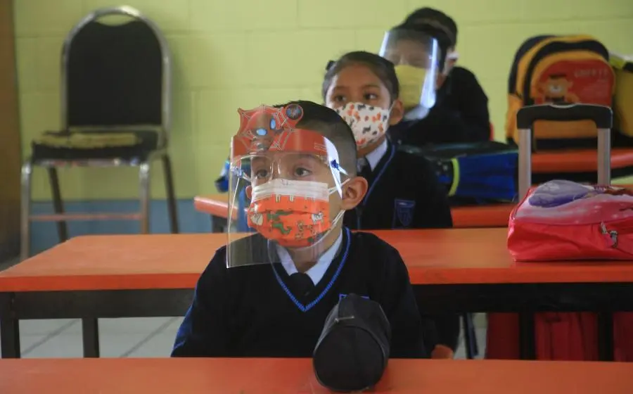 niños-en-la-escuela 