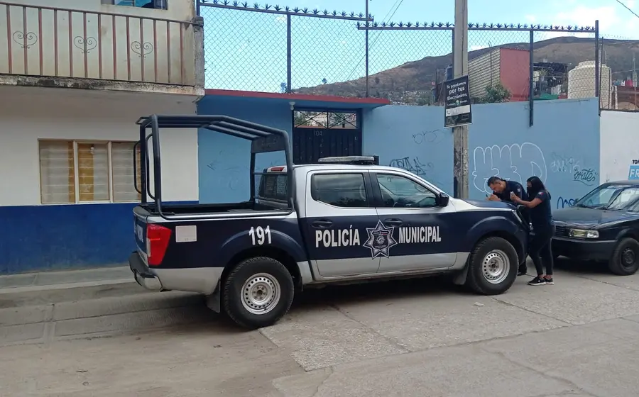 camioneta-de-policias 